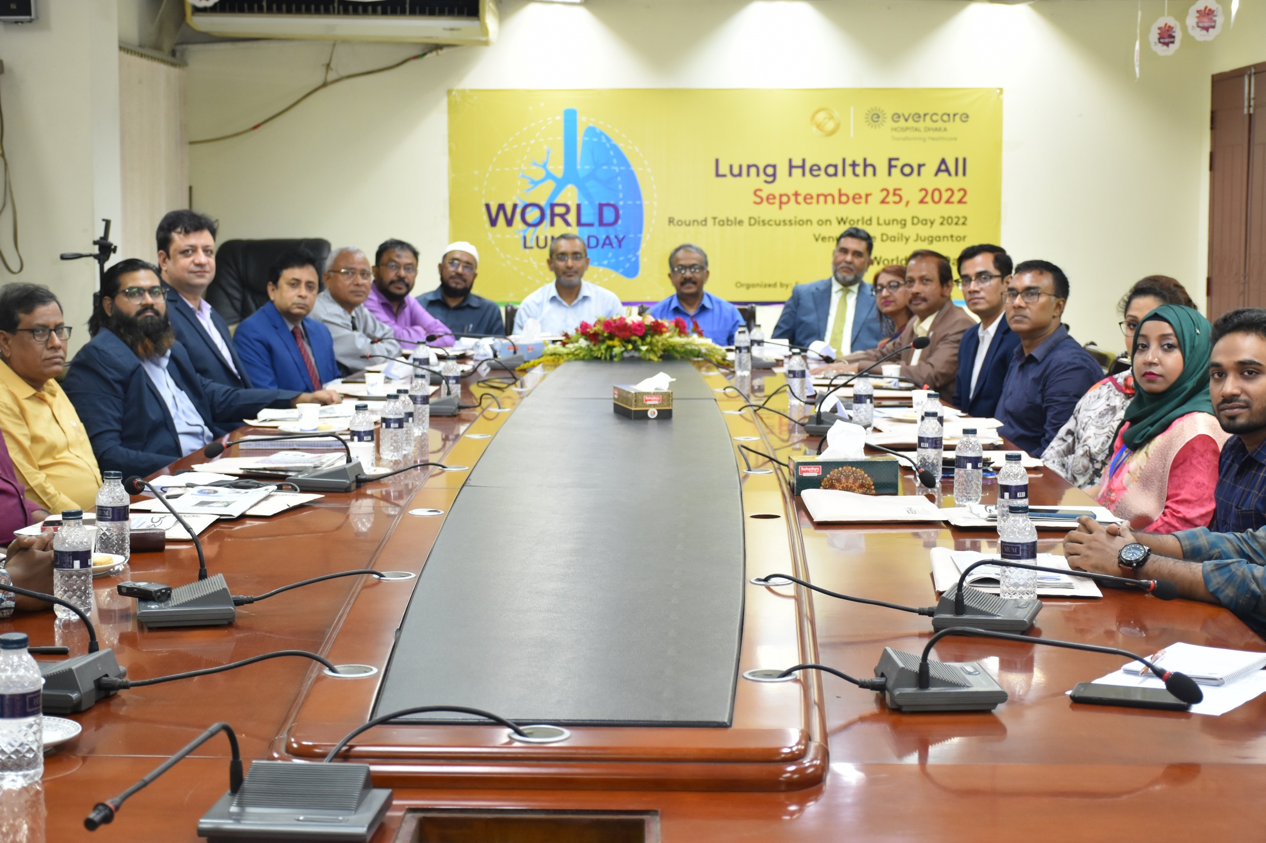 Evercare Hospital Dhaka's Roundtable on Lung Health for World Lung Day